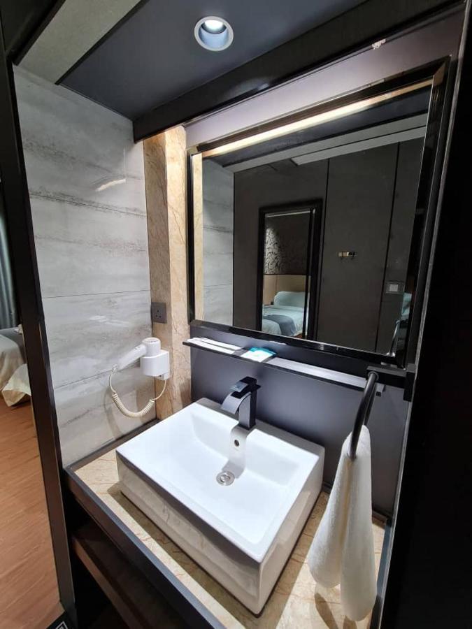 Extreme Boutique Hotel Kluang Eksteriør billede