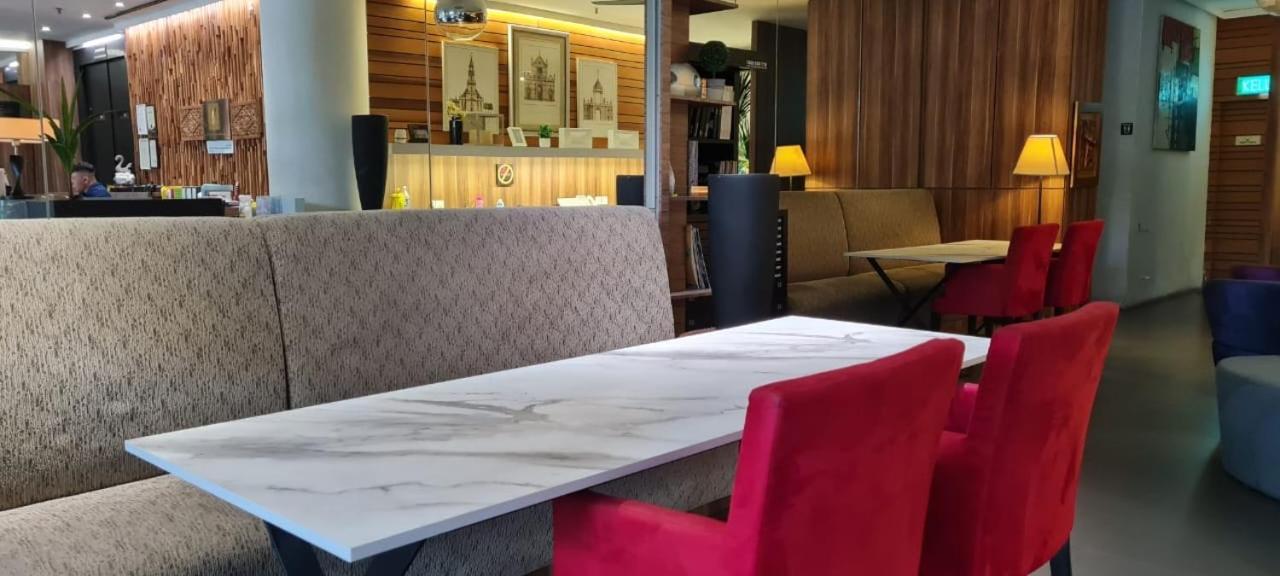 Extreme Boutique Hotel Kluang Eksteriør billede
